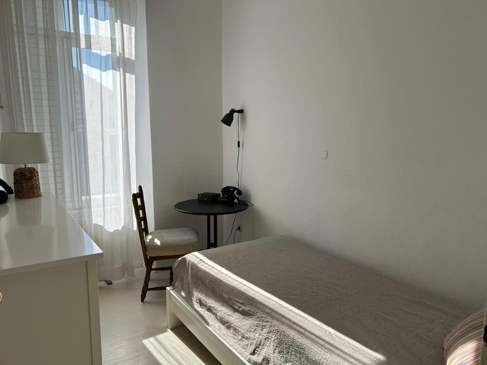 Appartement None